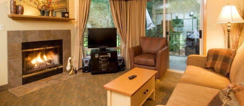 Whispering Woods Resort Welches Εξωτερικό φωτογραφία